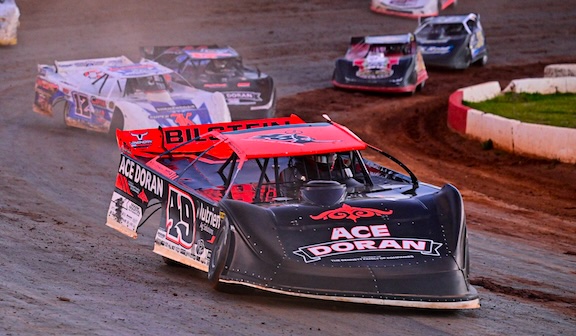 Hunt the Front Super Dirt Series